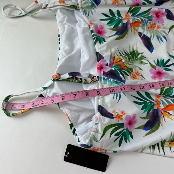 Island Escape Tankini Swimsuit Top 24W White Tropical Floral Full Bust Support - Picture 8 of 9